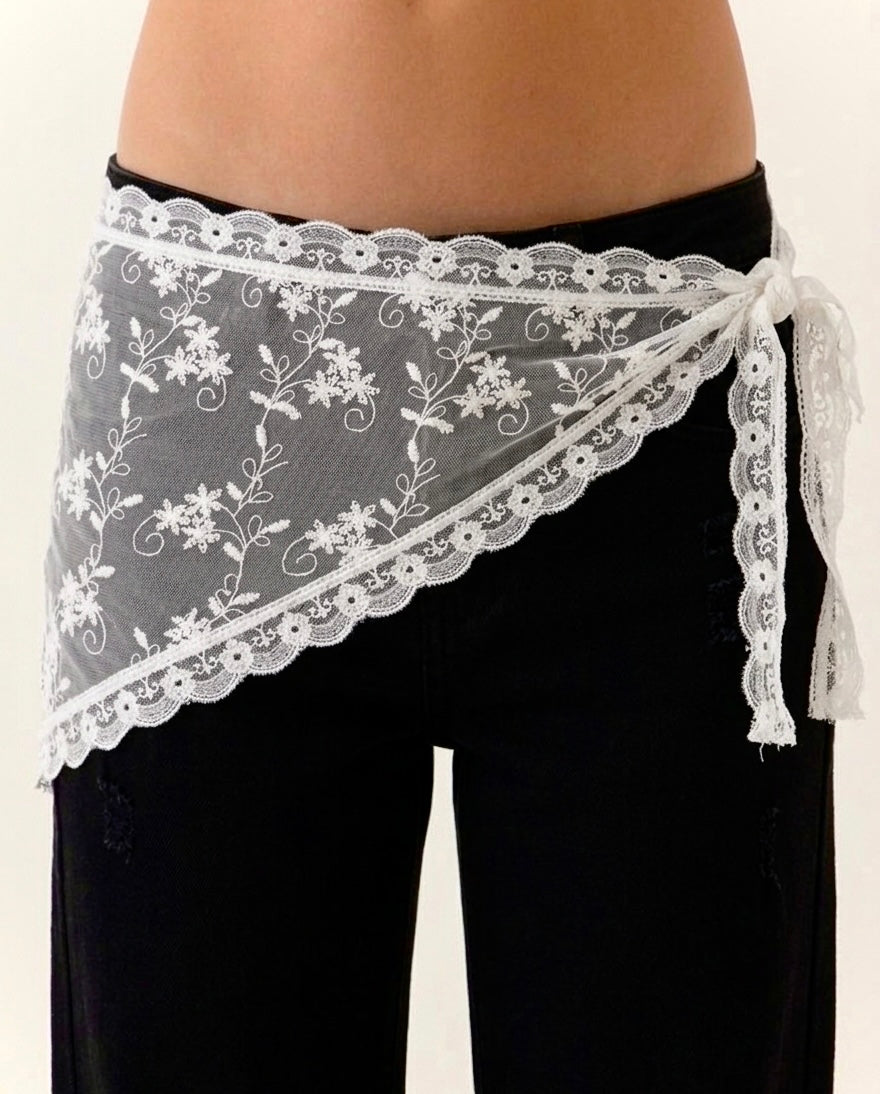 Lace scarf (mesh tulle)